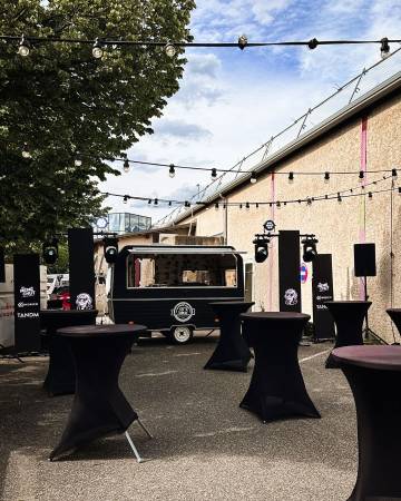 Notre zone d'activité pour ce service Location photobooth événementiel avec devis création visuelle personnalisée contenu social media et branding pour communication événementielle